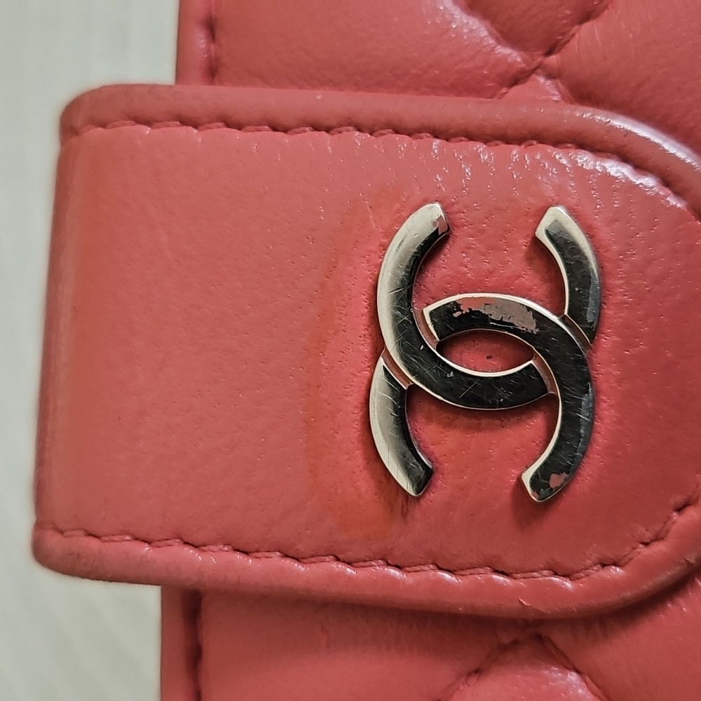 CHANEL Quilted Coral Pink Wallet - Final Price - Picture 12 of 12